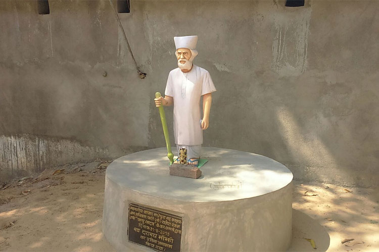 A Statue Of Manjhi