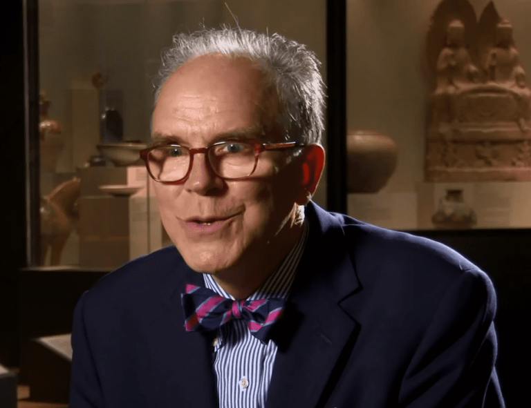 A Woman Brought a Lion Statue to the Antiques Roadshow without